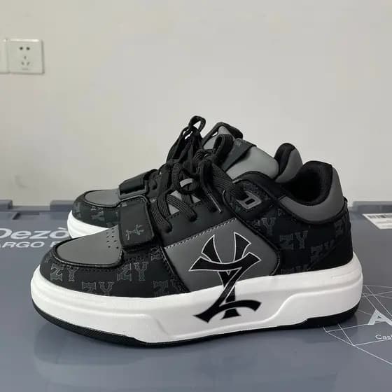 Tênis masculino 2023 influenciador venda quente pequenos sapatos pretos casuais estudante chique estilo Hong Kong sapato