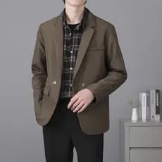 Juventude estilo Hong Kong Retro marrom pequeno terno jaqueta masculina solta versão coreana Street Wear Casual único te