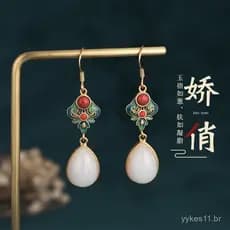 Produto novo e moderno da transmissão ao vivo de influenciadores: Brincos de imitação de jade Hetian com acabamento cloi