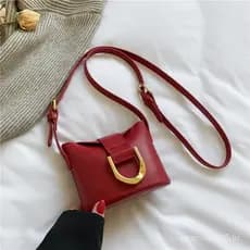 Bolsa pequena de design exclusivo e sofisticado para mulheres, nova moda 2022, bolsa transversal de ombro versátil em ve