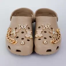 Babuche Feminino Luxo EVA com Charms Strass Corrente Dourada Confortável