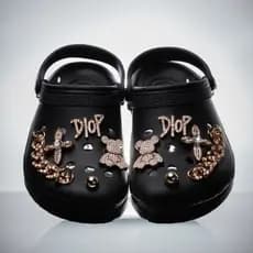 Chinelo Babuche Feminino Luxo EVA com Charms Strass Antiderrapante Respirável Confortável
