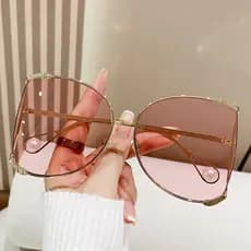 Óculos de Sol Femininos Grandes de Metal Rosa Elegantes Vintage com Armação Grande e Detalhes em Pérola UV400