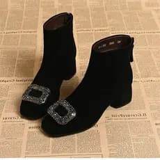 2026 outono inverno novo estilo salto grosso botas curtas mulheres camurça fosca moda dedo do pé quadrado strass profiss