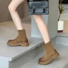 Botas curtas de sola grossa 2026 botas femininas outono inverno novo estilo Martin moda britânica All-Match influenciado