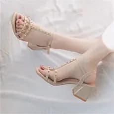 Sandálias femininas 2026 verão novo estilo All-Match sapatos femininos moda estilo fada sapatos influenciador salto gros