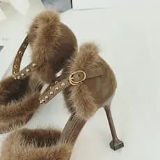 Elegante camurça apontou Toe salto alto outono All-Match moda forro de lã boca rasa sapatos ocos peludos sapatos feminin