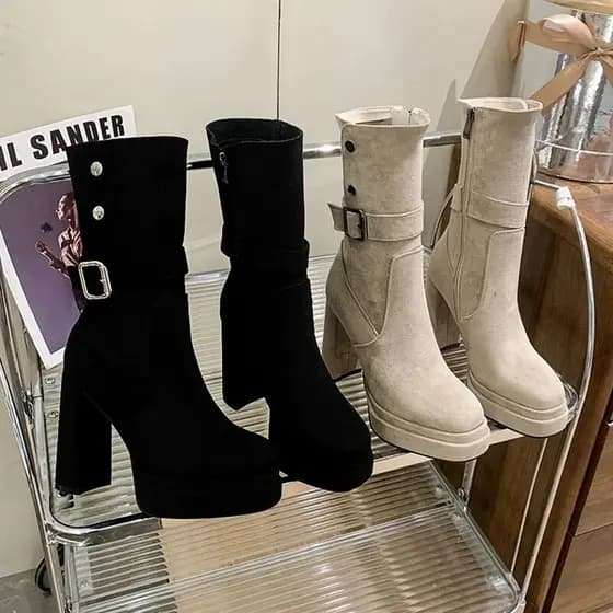 Nicho estilo Retro salto grosso mais magro olhar botas curtas femininas 2025 novo estilo verão All-Match aumentado peque