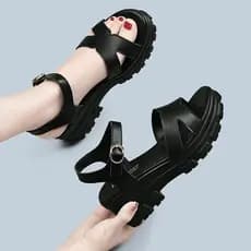 Couro macio sola macia sandálias plataforma à prova dwaterproof água feminina verão moda exterior Wear magia novo estilo
