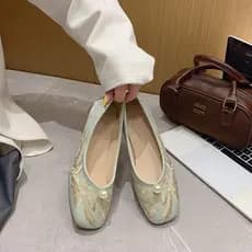 Estilo nacional novo estilo chinês bordado primavera verão novo estilo sapatos All-Match sola macia salto grosso boca ra