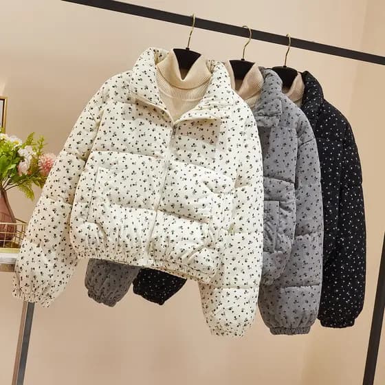 Jaqueta acolchoada Floral Popular deste ano feminina de venda quente 2025 novo estilo jaqueta acolchoada grossa de inver