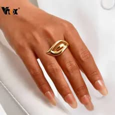 Anel Vnox Hollow Gold Teardrop Wing, adequado para mulheres e meninas, feito de aço inoxidável, design à prova d'água, e