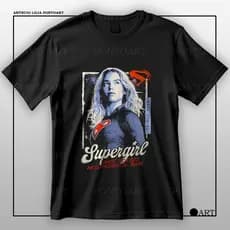 Camiseta Supergirl Space It's A Bad Neighborhood Babe Camisa 100% Algodão