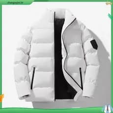 Jaqueta puffer masculina impermeável.