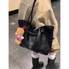 bolsa femenina bolsa feminina High-End Retro rendas sacola feminina 2026 outono inverno grande capacidade couro do plutô