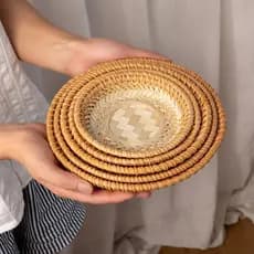 Cesta de armazenamento redonda pequena de vime de bambu feita à mão bandeja de bambu bandeja de bambu decoração criativa