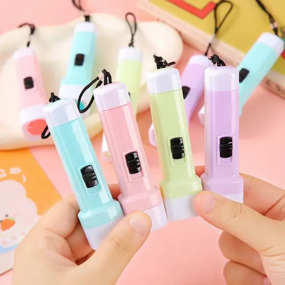Macaron cor pequena lanterna luz forte lanterna iluminação LED tenda brinquedo prático presente prêmio do jardim de infâ