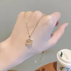 colar colar aço inoxidável Influenciador venda quente hexagrama titânio aço colar feminino nicho luz luxo All-match cl