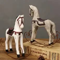 Estilo Retro criativo balanço cavalo de madeira sorte ornamentos sala estar cavalo vermelho par Desktop armário vinho de