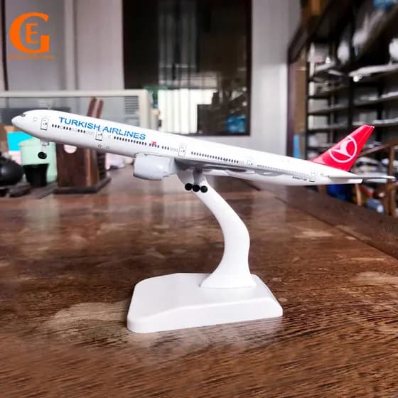 Modelo De Aeronave Turco Airlines Boeing 777 B777 Avião Modelo De Brinquedo Modelo Avião De Metal Diecast 16 cm / 20 cm