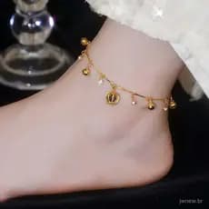 Tornozeleira feminina com design de coroa, elegante, com um novo design de sino da sorte. Acessórios para os pés, acessó
