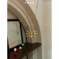 Colar Banhado A Ouro 18K De Aço Inoxidável Retrô Sun