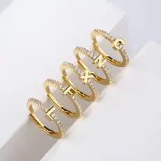 Vnox 26 Lettes Gold Luxury Ring , Anel Brilhante De Zircônio Inicial , Anéis Ajustáveis De Abertura Para Mulheres