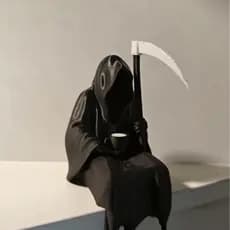 Figura Decorativa Morte com Caneca – Dia de Folga da Morte | Escultura Criativa, Geek e Divertida