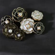 10 Peças/Lote Preto Vintage Pérola Botões Flor Para Roupas Belas Decorativos Acessórios De Costura Das Mulheres