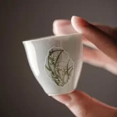 Feixe gravado Retro Celadon artesanal janela orquídea quente coração copo Kung Fu conjunto de chá xícara de chá tamanho