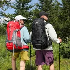 Bolsa de caminhada profissional de grande capacidade 70L Mochila ao ar livre repelente de água Mochila de acampamento pa