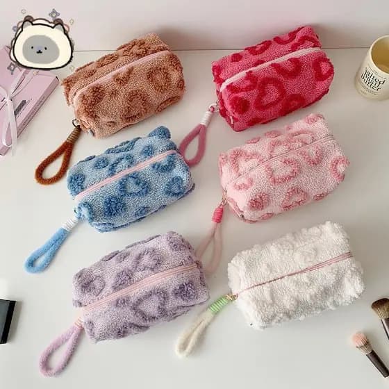 Bolsa Cosmética De Pelúcia Em Formato De Coração , De Viagem Ao Ar Livre Higiene Portátil De Grande Capacidade