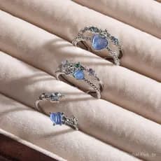 Anel de zircônia em formato de coração, anel feminino ajustável de luxo leve em estilo coreano.