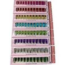 chamativo Colorido e Refletivo Unhas postiças com remendos design redondo, criando efeitos deslumbrantes em manicure