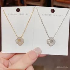 Colar estilo coreano, moderno, requintado, delicado e elegante, com micro-incrustações de flores de concha, design único