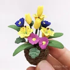 Mobiliário em miniatura para casa de bonecas 1:12, mini vaso de plantas florais, cesta trançada, arranjo de flores de lí