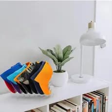 Suporte  Organizador de Bonés em Acrílico  – Elegante, Resistente e Moderno