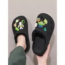 Sapatos masculinos com buracos, roupa externa de verão 2024, novo estilo, antiderrapante, sola grossa, sandálias de casa