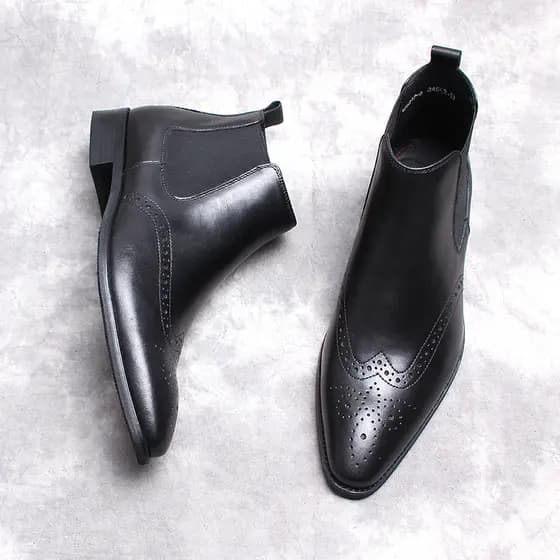 Bloco de sapatos de couro de alta qualidade Martin botas masculinas botas de couro britânico esculpidas botas masculinas