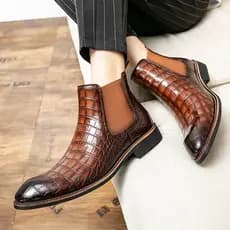 Sapatos de couro de cano alto couro envernizado Chelsea botas britânicas de cano médio inverno lã pontiaguda estilista d