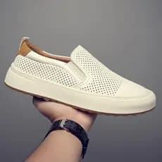 Moda novo estilo de couro genuíno sapatos brancos tênis respirável oco perfurado plana branco capa pé deslizamento em mo