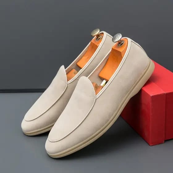 2026 novo estilo de couro genuíno sola macia ervilhas sapatos masculinos camurça sapatos de couro High-End condução ervi