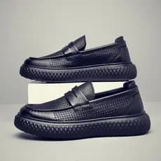 Moda na moda novo estilo masculino primeira camada de couro genuíno sapatos casuais perfurado respirável oco mocassins p