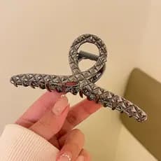 2025 novo estilo grande Metal Grab clip feminino verão ins estilo legal grampo de cabelo High-End personalidade tubarão
