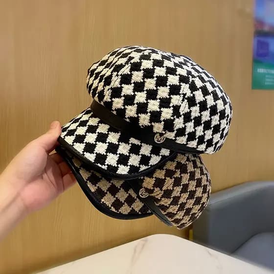 Chapéu octogonal feminino outono inverno versão coreana cor misturada xadrez M etiqueta boina boné na moda rua moda pint