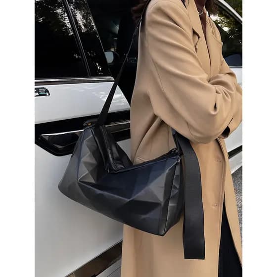 Bolsa de ombro de nicho de moda de grande capacidade preta novo estilo mensageiro bolsa feminina versão coreana ins All-