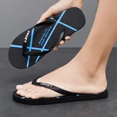 9.9 Chinelos de verão masculinos sapatos de praia versão coreana chinelos da moda sandálias ao ar livre chinelos masculi