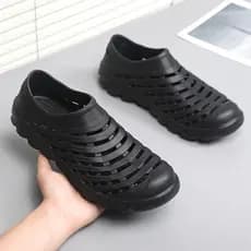 Marca buraco sapatos masculinos estilo 2025 novo estilo verão exterior usar sandálias Baotou chinelos moda jardim sapato