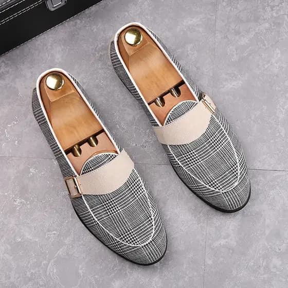 2024 novo estilo britânico respirável apontou Toe tecido Casual pequenos sapatos de couro masculino versão coreana na mo