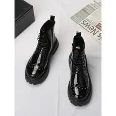 Botas Martin de sola grossa estilo britânico, couro envernizado de cano alto, rebites da moda, Punk, botas curtas exclus